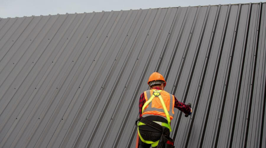 Expert Emergency Roof Repairs services in Osceola, IN